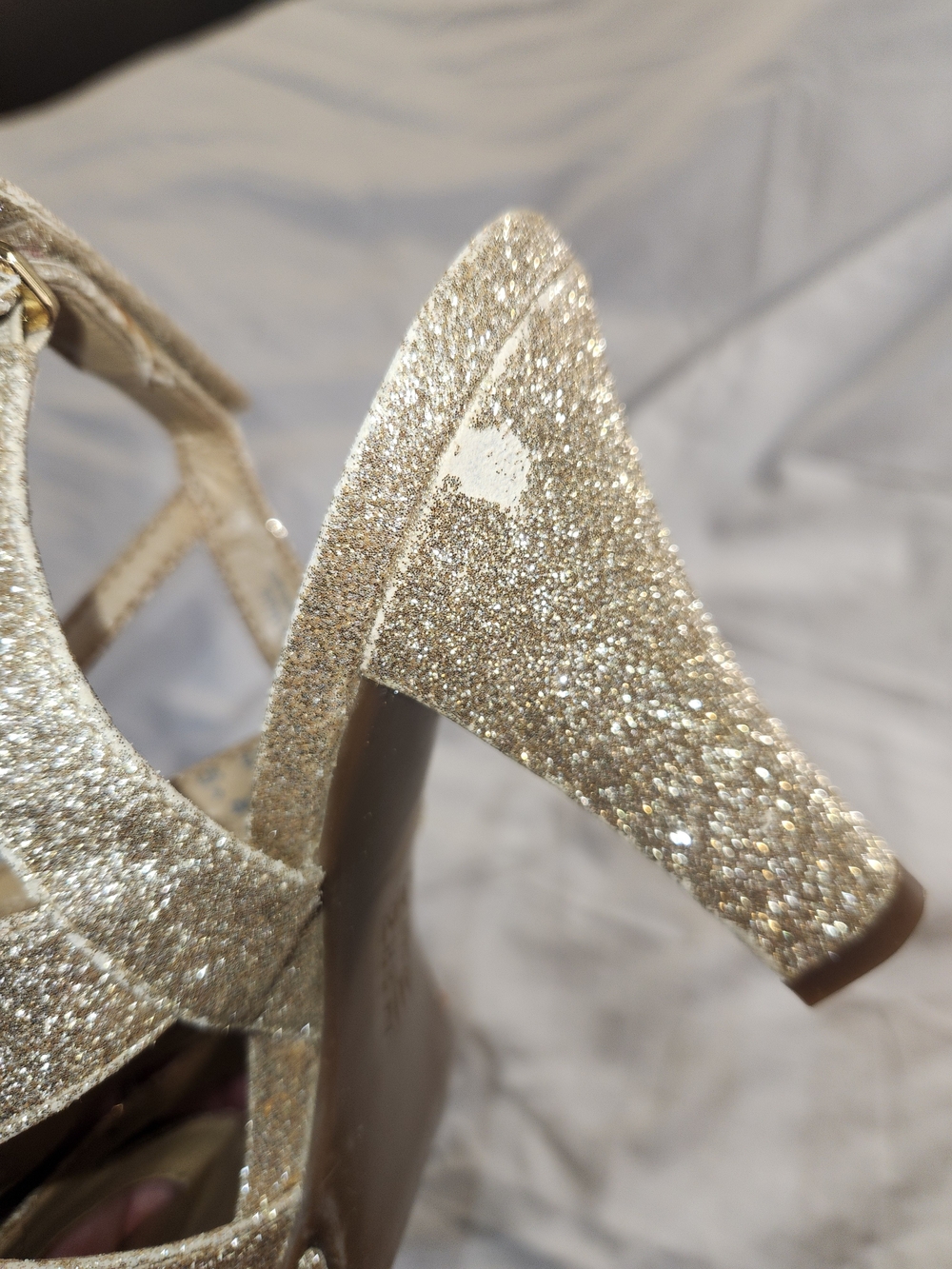 NATURALIZER Glitter Strappy Heels in Gold US 7 - Picture 8 of 12